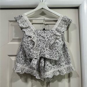 American Eagle Outfitters Black and Cream Ruffled Tie Front Blouse